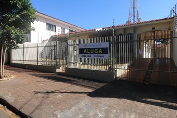 house em Rua Nassib Haddad, Zona 07 - Maringá - PR