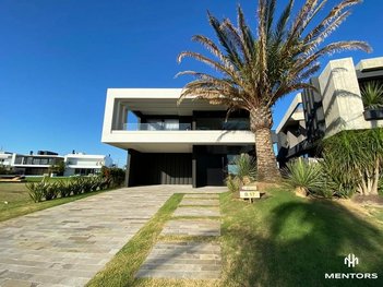house em Rua Rio Jacuí, Xangri-Lá - Xangri-Lá - RS