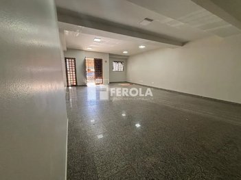 business em CLS 403, Asa Sul - Brasília - DF