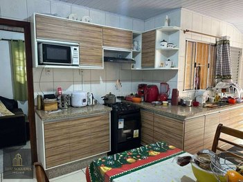 house em Rua Ryoiti Yassuda, Jardim Maria Emília - Pindamonhangaba - SP