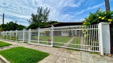 house em Rua Batuíra, Xangri-Lá - Xangri-Lá - RS