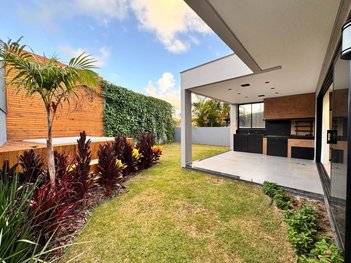 house em Rua da Quaresmeira Roxa, Cachoeira do Bom Jesus - Florianópolis - SC