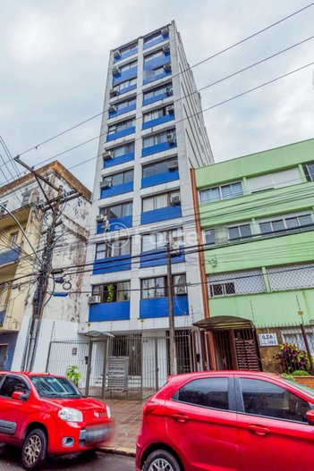 apartment em Rua Demétrio Ribeiro, Centro Histórico - Porto Alegre - RS