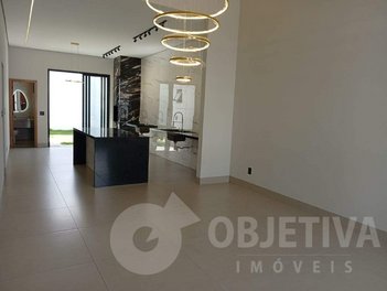 house em Rua Ferrara, Jardim Europa - Uberlândia - MG