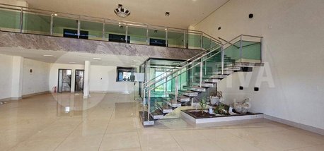 industrial em Avenida Victor Alves Pereira, Novo Mundo - Uberlândia - MG