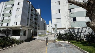 apartment em Rua Douglas Seabra Levier, Carvoeira - Florianópolis - SC