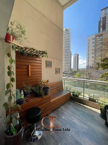 apartment em Avenida Chibarás, Moema - São Paulo - SP