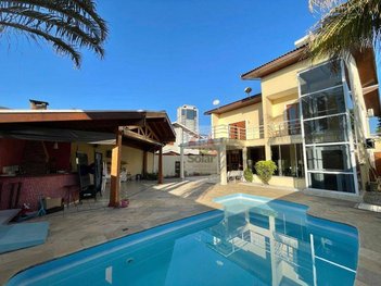 house em Rua Machado de Assis, Condomínio Village Taubaté - Taubaté - SP