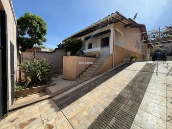 house em Rua Álvaro Alvim, Alto Caiçaras - Belo Horizonte - MG