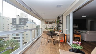 apartment em Rua José Cadilhe, Água Verde - Curitiba - PR