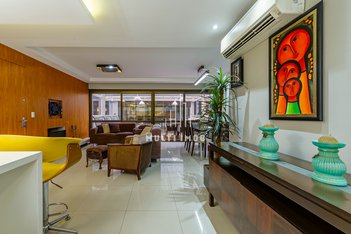 apartment em Rua Perpétua Teles, Petrópolis - Porto Alegre - RS