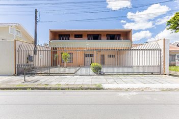 house em Rua Santa Helena, Centro - Pinhais - PR