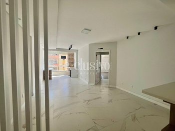 apartment em Rua Desembargador Pedro Silva, Coqueiros - Florianópolis - SC