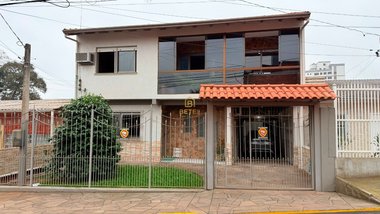 house em Rua Santa Rosa, Jansen - Gravataí - RS