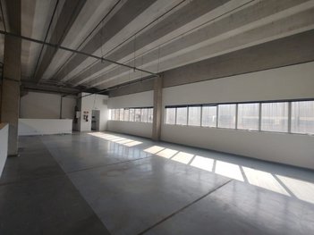 industrial em Avenida Fagundes de Oliveira, Piraporinha - Diadema - SP