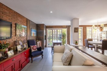 house em Rua Germano Gundlach, Chácara das Pedras - Porto Alegre - RS