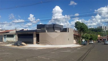 house em Rua Antônio Garbe de Mattos, Parque Viaduto - Bauru - SP