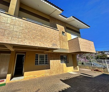 house em Rua Modesto Piccolli, América - Farroupilha - RS