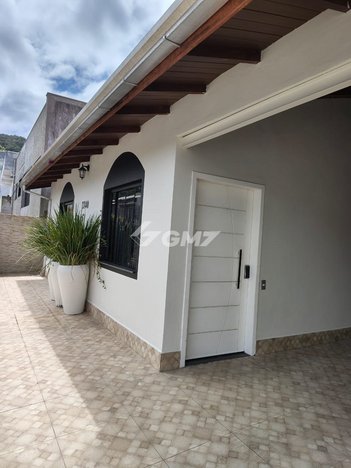 house em Rua Portugal, Nações - Balneário Camboriú - SC