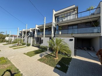house em Rua Cascavel, Alto Tarumã - Pinhais - PR