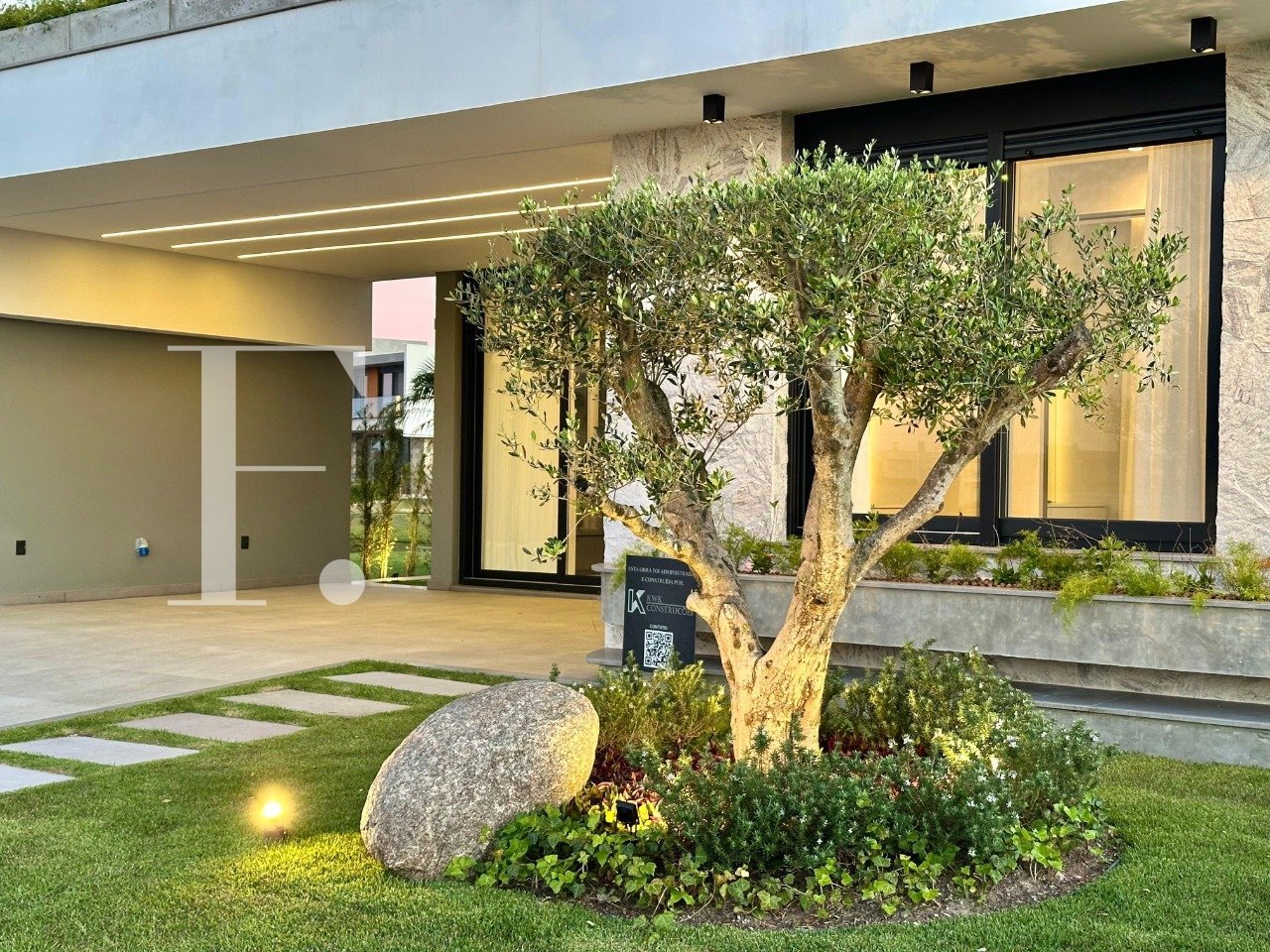 WhatsApp Image 2025-10-01 at 15.18