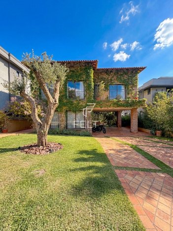 house em Rua Gard, Tamboré - Santana de Parnaíba - SP