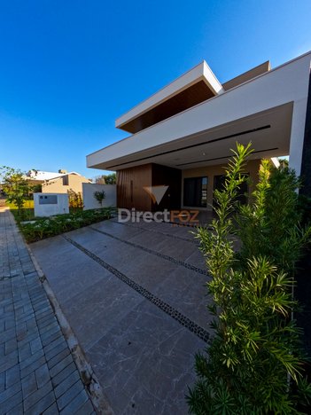 house em Avenida Garibaldi, Lancaster - Foz do Iguaçu - PR