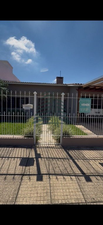 house em Rua Tito Beccon, Centro - Santiago - RS