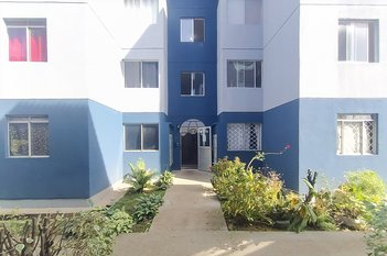 apartment em Rua Walace Landal, Santa Cândida - Curitiba - PR