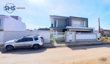 house em Rua Nilton Antônio Quintino, Centro - Balneário Piçarras - SC