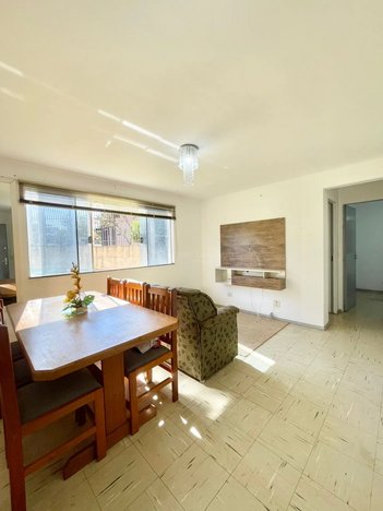 apartment em Rua Monsenhor Tanaka, Vila Emília - Maringá - PR