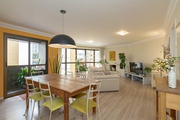 apartment em Rua Professor Pedro Viriato Parigot de Souza, Mossunguê - Curitiba - PR