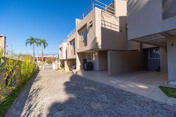 house em Rua Pinheiro Guimarães, Portão - Curitiba - PR