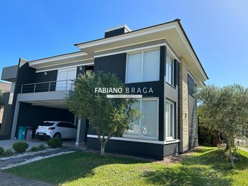 house em Rua Rio Divisa, Centro - Xangri-Lá - RS