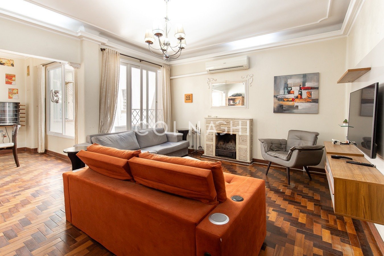 Apartamento na Felix da Cunha - Colnaghi Imóveis