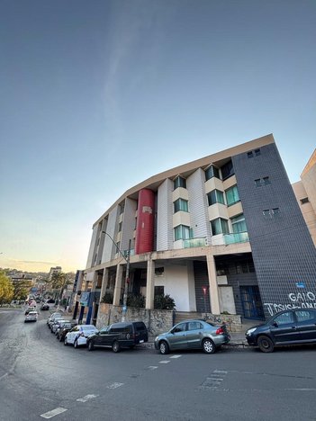 business em Praça Rui de Azevedo Carvalho, Centro - Pedro Leopoldo - MG