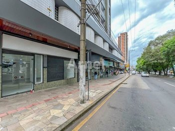 business em Avenida Brasil Leste, Petrópolis - Passo Fundo - RS