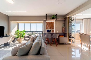 apartment em Avenida Túlio de Rose, Jardim Europa - Porto Alegre - RS