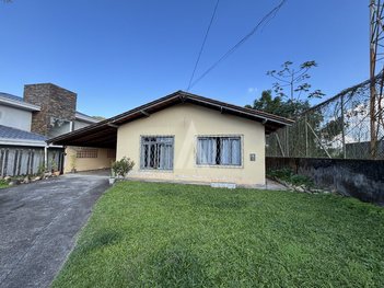 house em Rua Leopoldo Dietrich, Glória - Joinville - SC