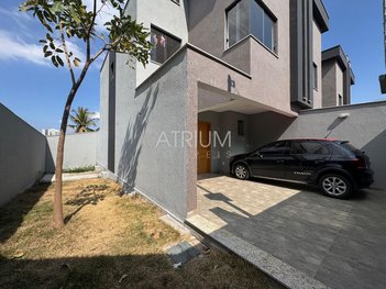 house em Rua José do Patrocínio, Santa Mônica - Belo Horizonte - MG