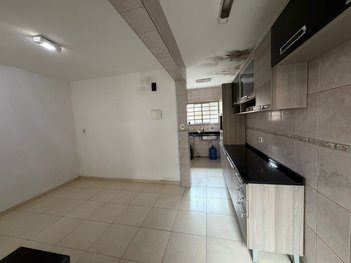 house em Avenida Shozo Sakai, Conjunto Residencial Cocuera - Mogi das Cruzes - SP
