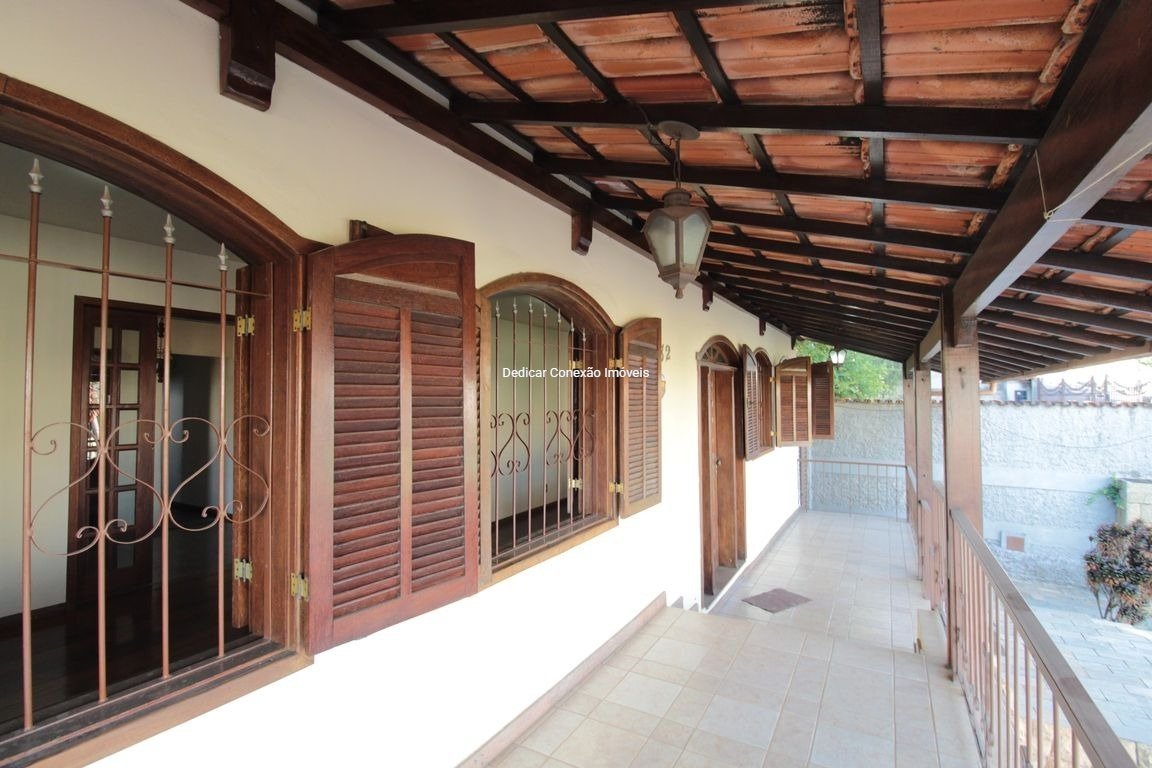 Casa com 4 quartos — Serrano, Belo Horizonte