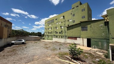 commercial_building em Avenida Marechal Deodoro, Quilombo - Cuiabá - MT