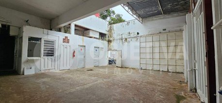 business em Avenida Floriano Peixoto, Umuarama - Uberlândia - MG