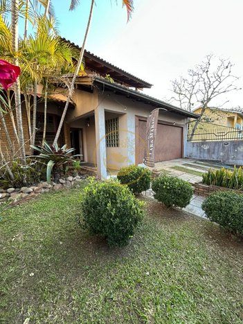 house em Rua Adão Marcelino da Silva, Centro - Gravataí - RS