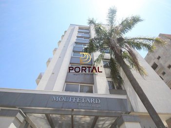 apartment em RUA PADRE ALOIS KADES, Vila Ipiranga - Porto Alegre - RS