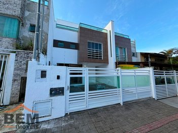 house em Rua Cecília Meireles, Praia dos Amores - Balneário Camboriú - SC