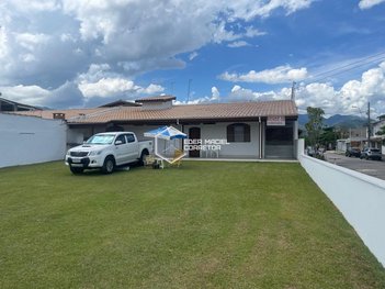 house em Rua Benjamin Constant, Parque Balneário Poiares - Caraguatatuba - SP