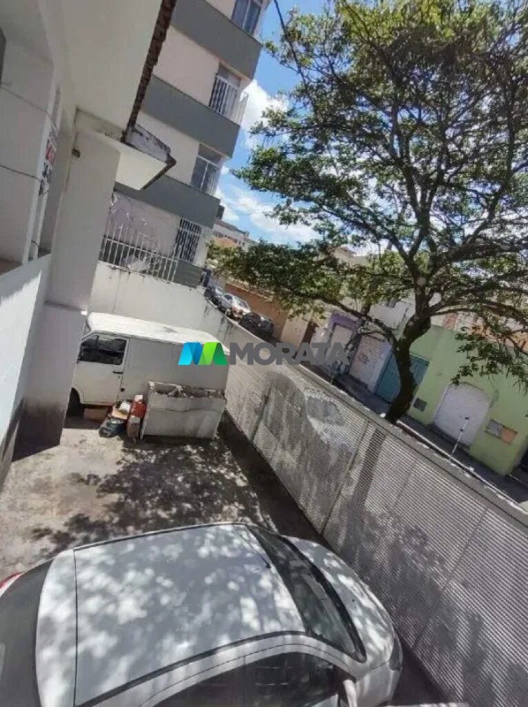 Casa com 4 quartos — Prado, Belo Horizonte