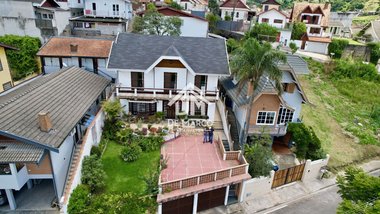 house em Rua Emy da Costa, Vila Cristina - Campos do Jordão - SP